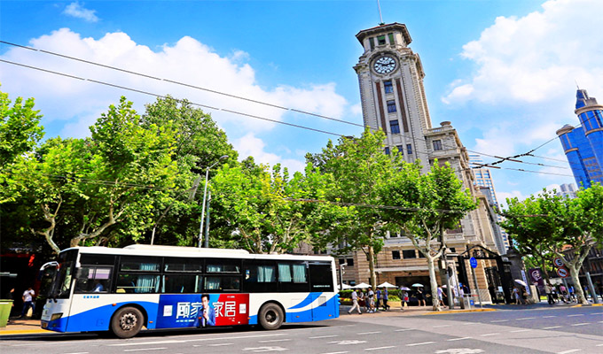 全国公交车广告新闻图片.jpg 全国公交车广告新闻图片.jpg